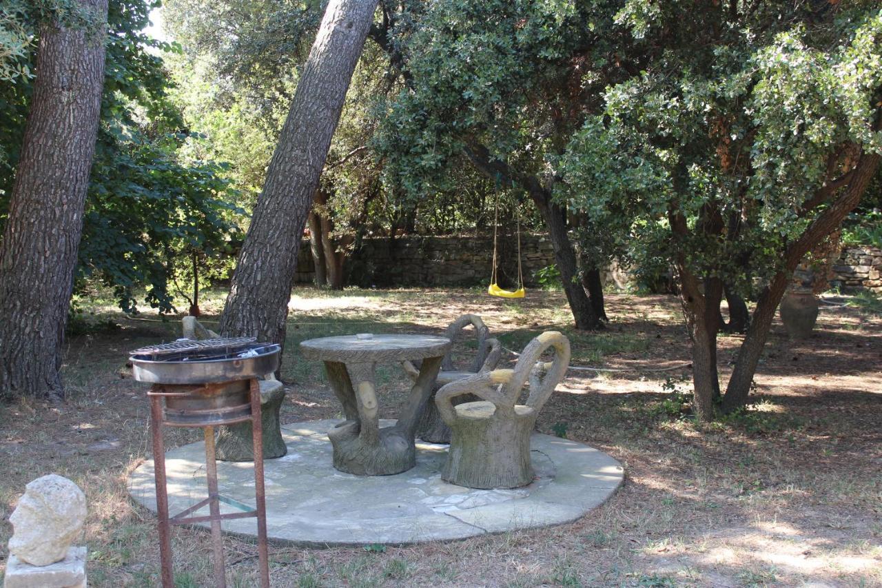 בוקר Le Mas De Lucien Entre Arles, Nimes, Avignon. מראה חיצוני תמונה